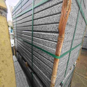 珠海芝麻白楼梯踏步室外