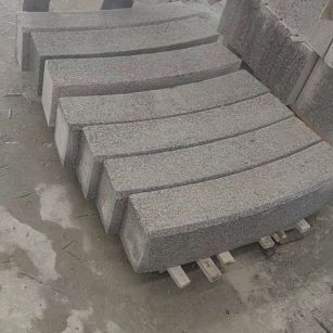 珠海芝麻白弧形路牙石