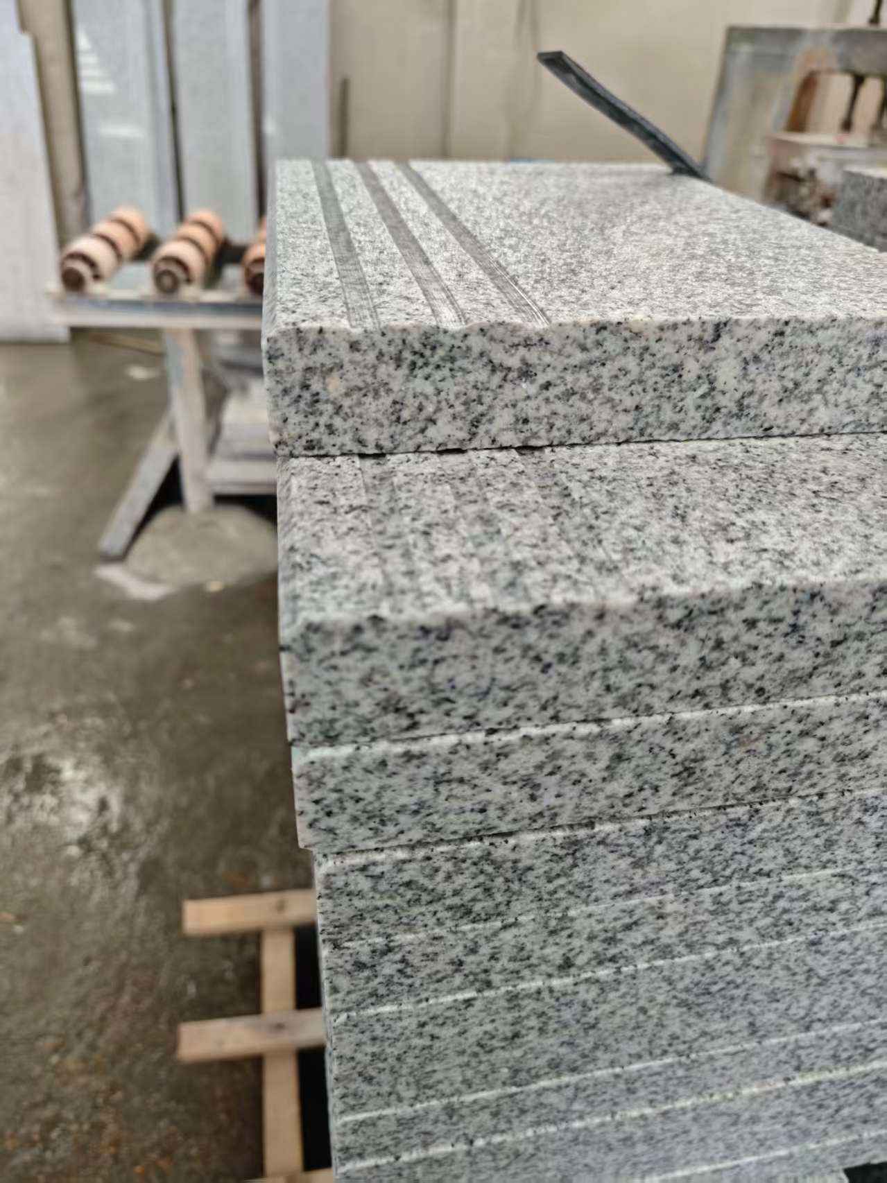 珠海芝麻白楼梯踏步