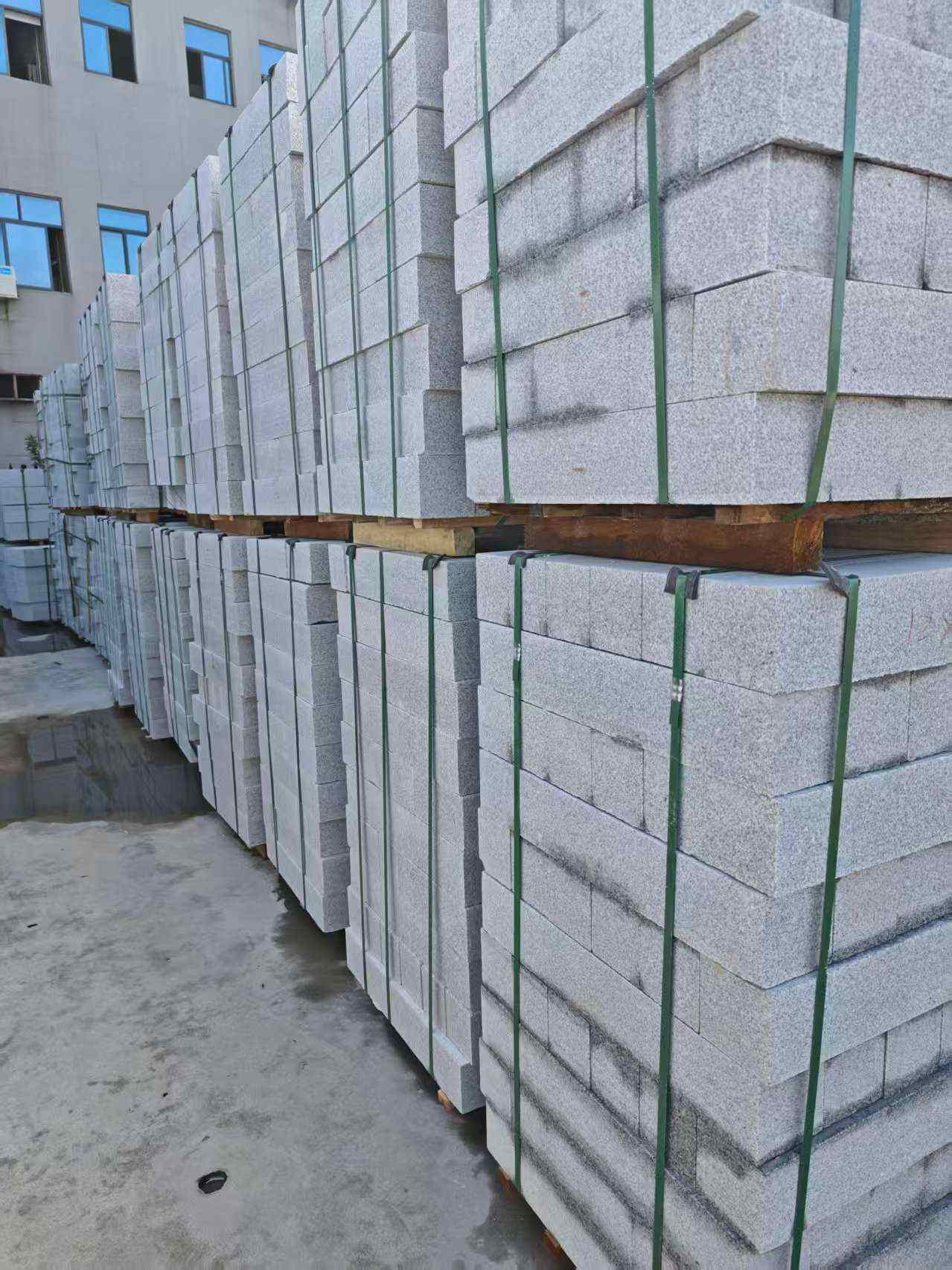 珠海芝麻白路牙石，路侧石